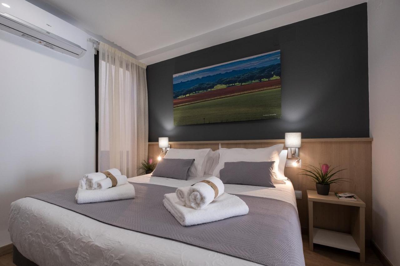 Luxor Torre Del Clavero Apartments ซาลามังกา ภายนอก รูปภาพ